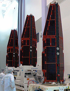 I tre satelliti della missione SWARM. Credit: ESA